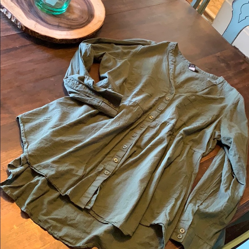 Torrid army green slightly sheer button up blouse